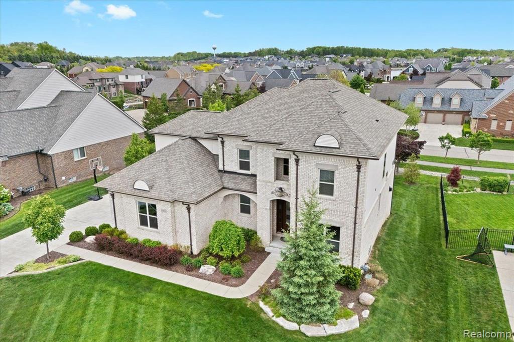10611 STONEY POINT Drive, South Lyon, MI 48178 — Photo 2