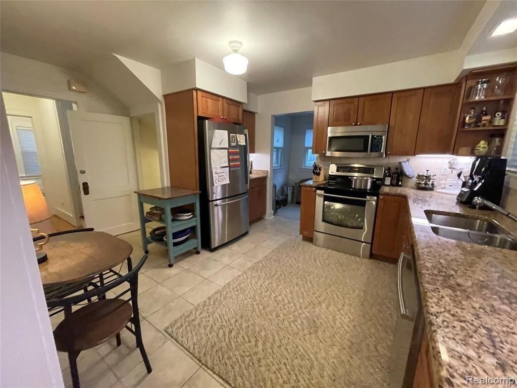 531 Oakland Avenue, Birmingham, MI 48009 — Photo 11