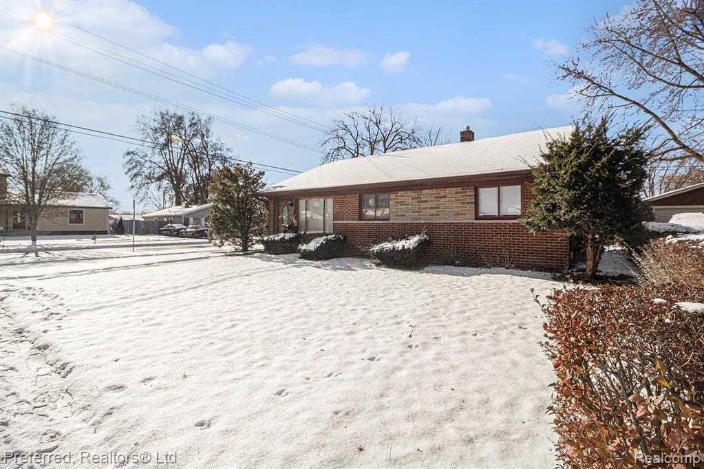 9360 Pine Street, Taylor, MI 48180 — Photo 2