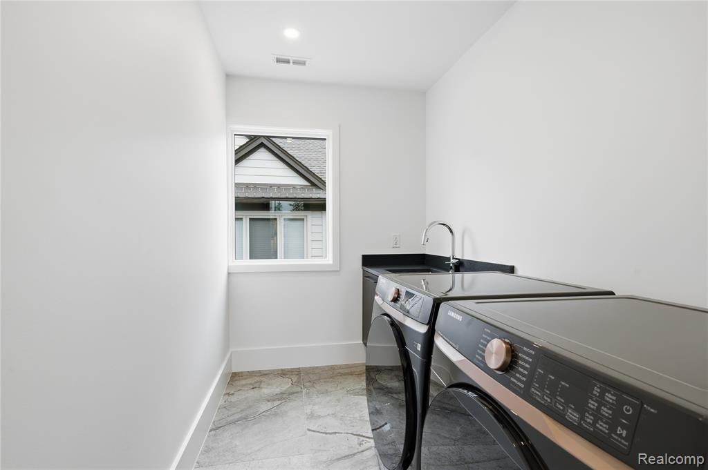 512 Wallace Street, Birmingham, MI 48009 — Photo 26
