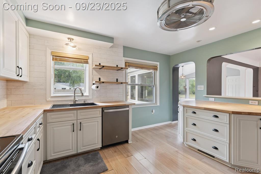 18797 Wiltshire Boulevard, Lathrup Village, MI 48076 — Photo 24