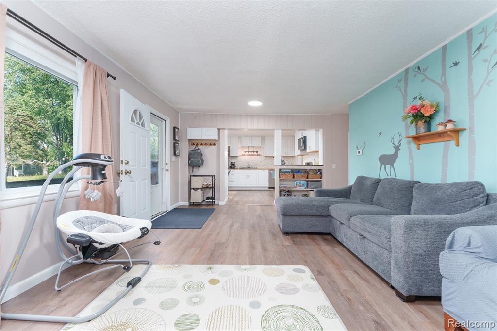 4000 E Frost Road, Webberville, MI 48892 — Photo 9