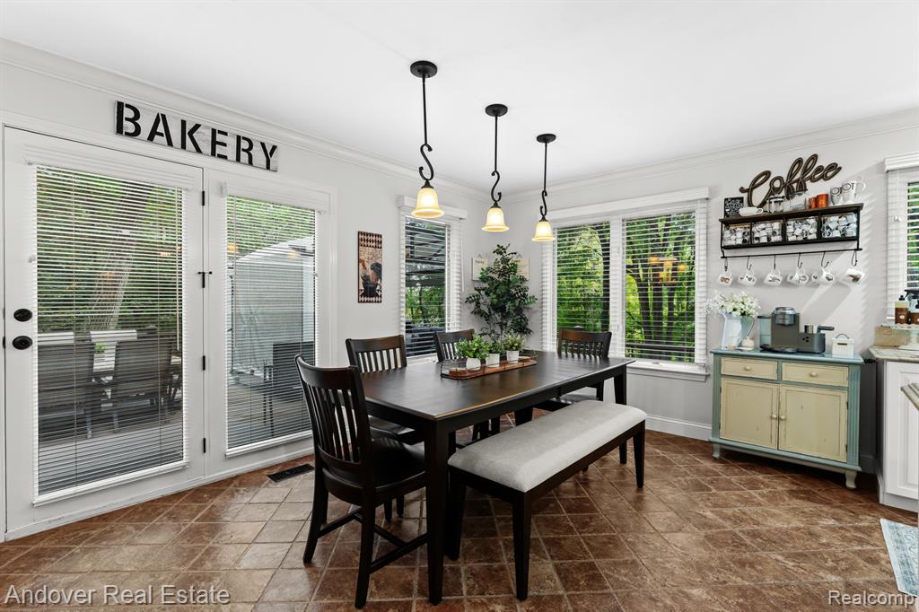 9128 Kelly Lake Drive, Clarkston, MI 48348 — Photo 16