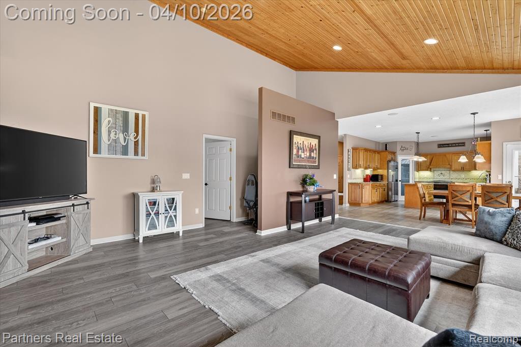 10863 Judd Road, Fowlerville, MI 48836 — Photo 17