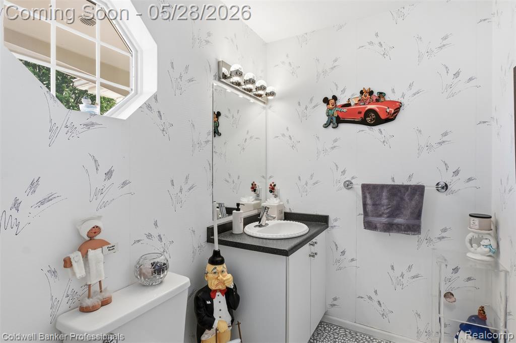 7210 Willow Oak Drive, West Bloomfield, MI 48324 — Photo 15