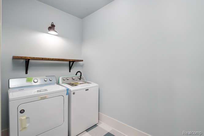 7918 E Lafayette Street, Detroit, MI 48214 — Photo 12