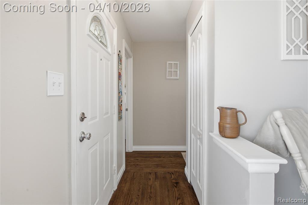30725 Whittier Avenue, Madison Heights, MI 48071 — Photo 8