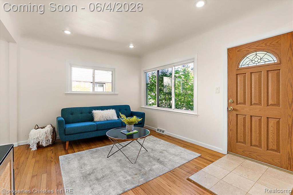 14201 Kingston Street, Oak Park, MI 48237 — Photo 8