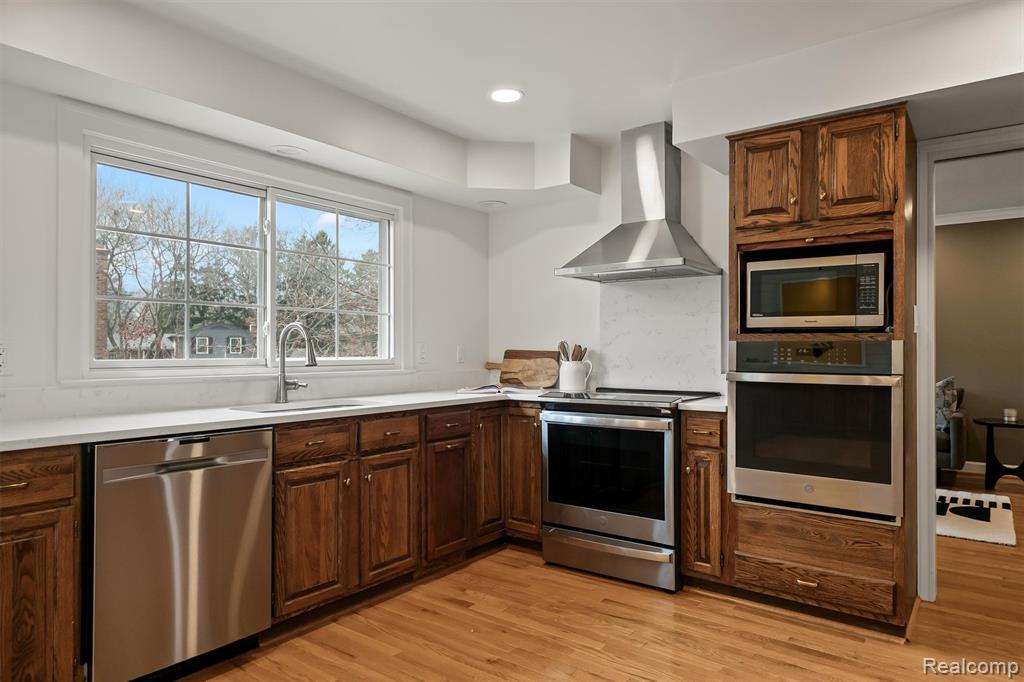 5067 Van Ness Drive, Bloomfield Hills, MI 48302 — Photo 10