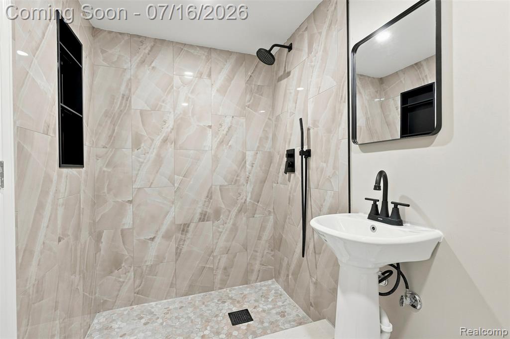 18474 Griggs Street, Detroit, MI 48221 — Photo 15