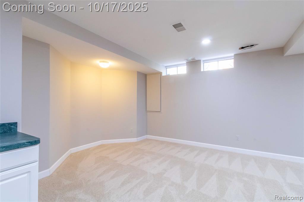 4070 Blue Heron Drive, Auburn Hills, MI 48326 — Photo 56