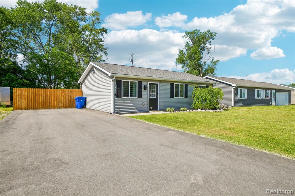 2602 Pontiac Lake Road, Waterford, MI 48328 — Photo 3