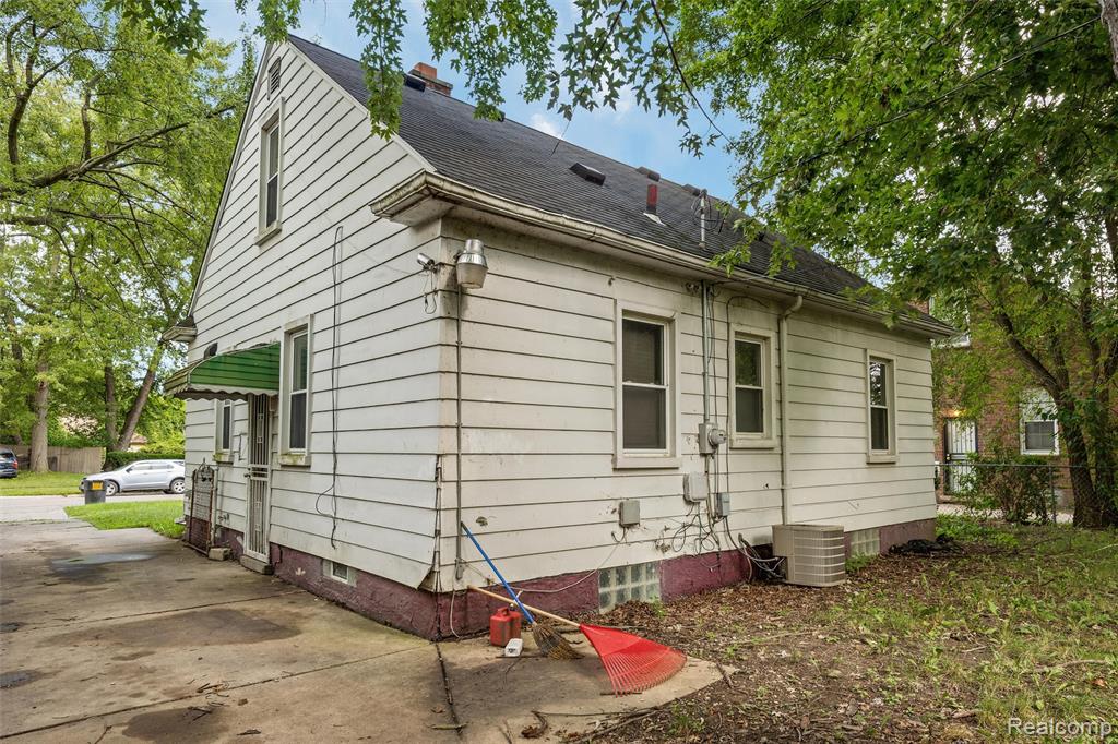 5281 Marseilles Street, Detroit, MI 48224 — Photo 20