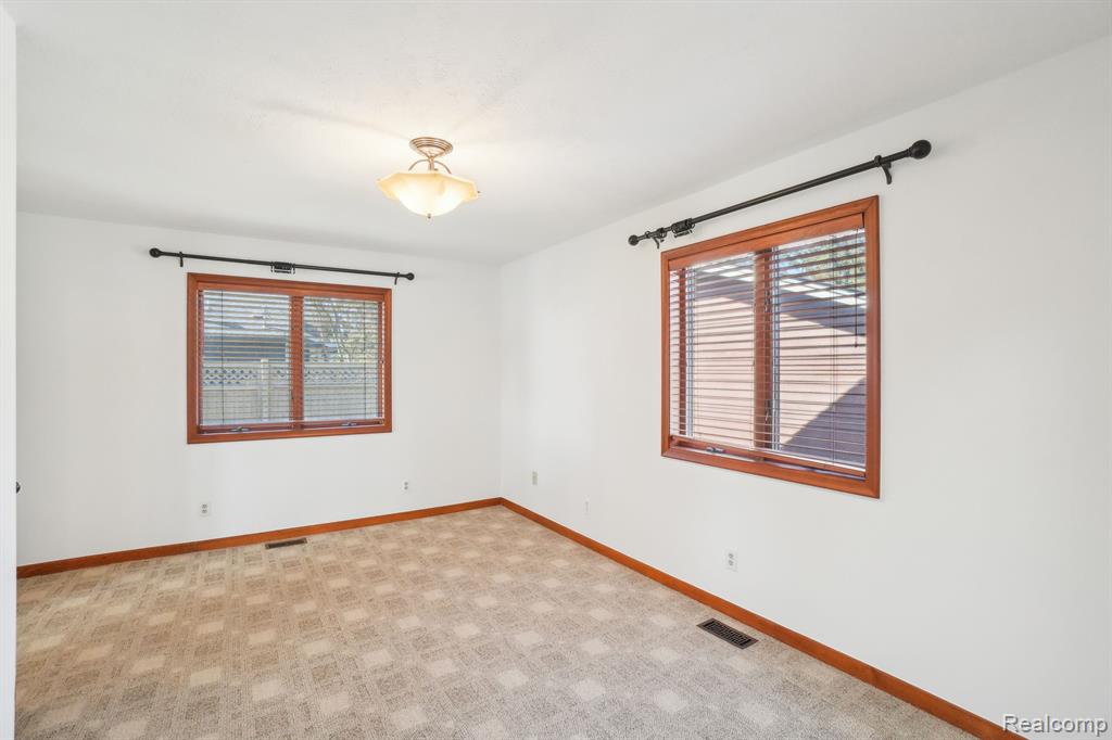 3641 MANN Road, Clarkston, MI — Photo 21
