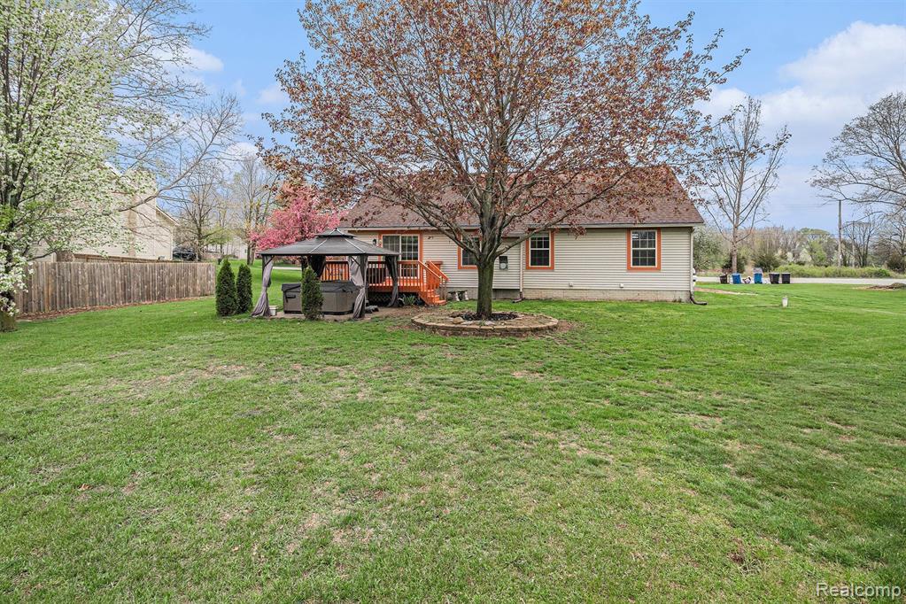 4251 E Rolston Road, Linden, MI 48451 — Photo 29