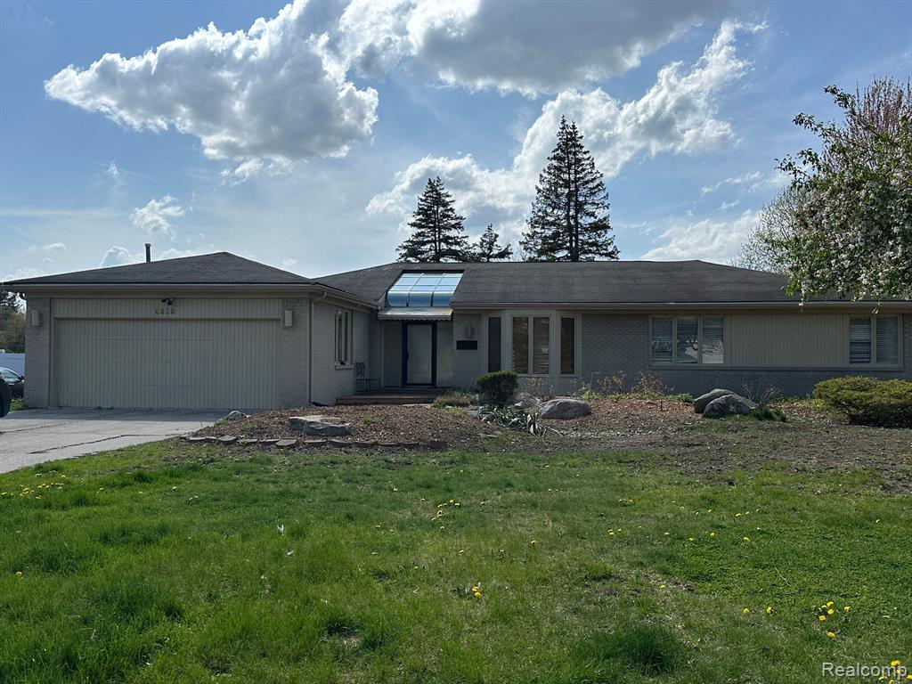 6850 ARLINGTON, West Bloomfield, MI — front exterior