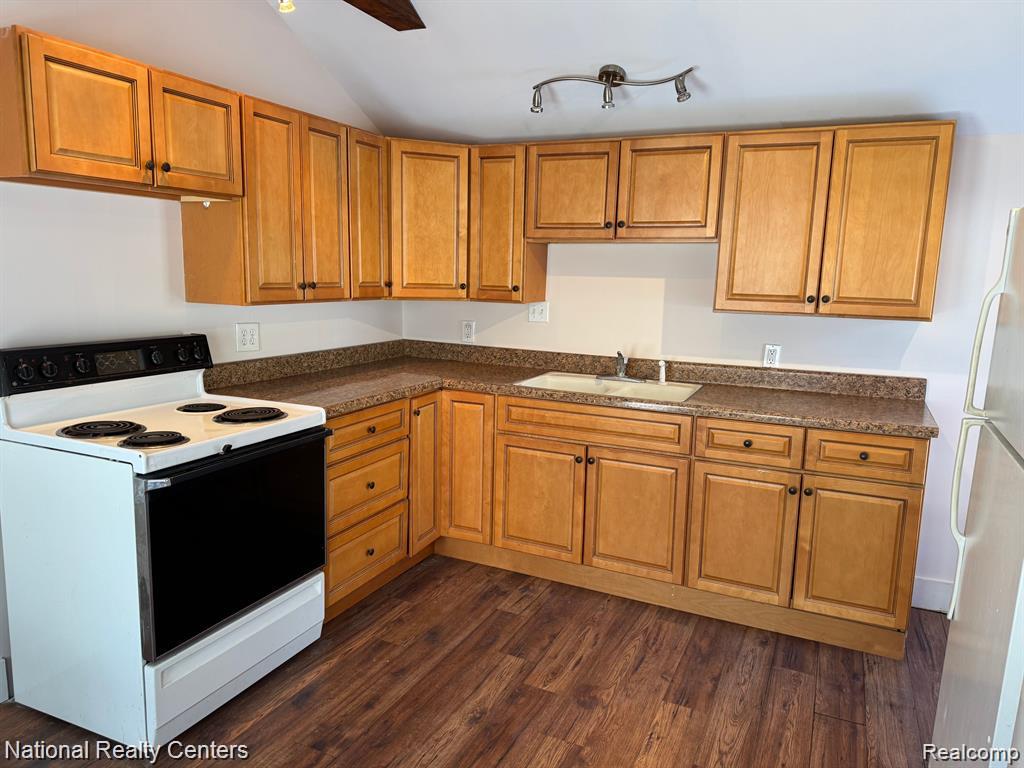 604 Union Street, Milford, MI 48381 — Photo 7