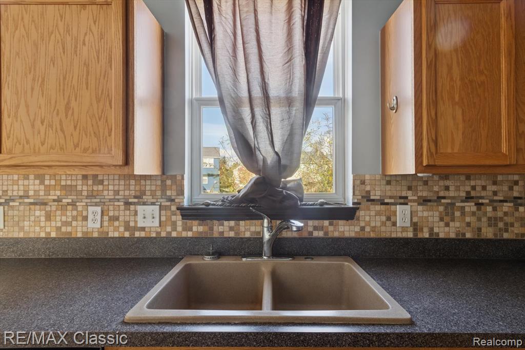 868 Deer Run Lake Road, Holly, MI 48442 — Photo 14