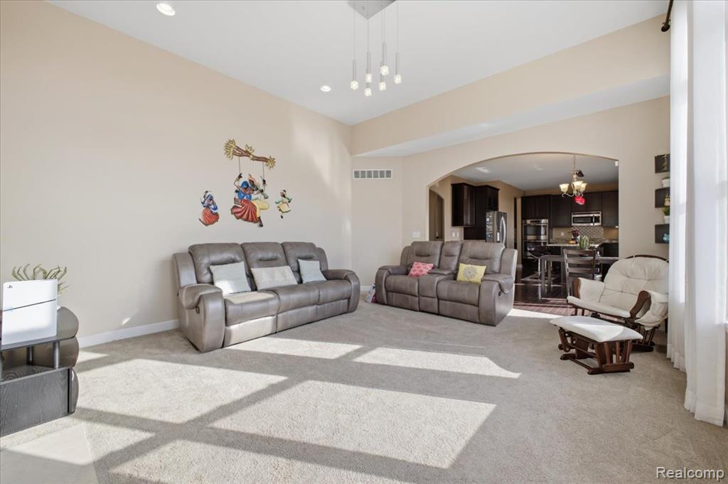 4930 E Stonegate Circle, Lake Orion, MI — Photo 9