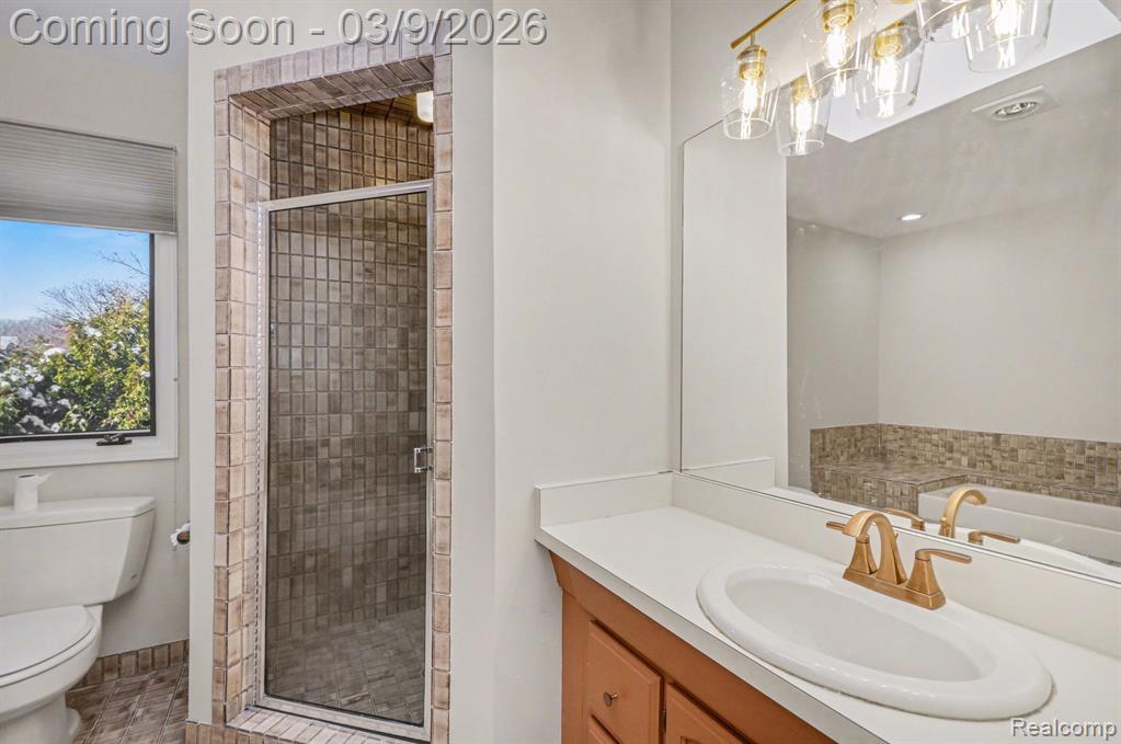 4280 Woodlands, Orchard Lake Village, MI 48323 — Photo 23
