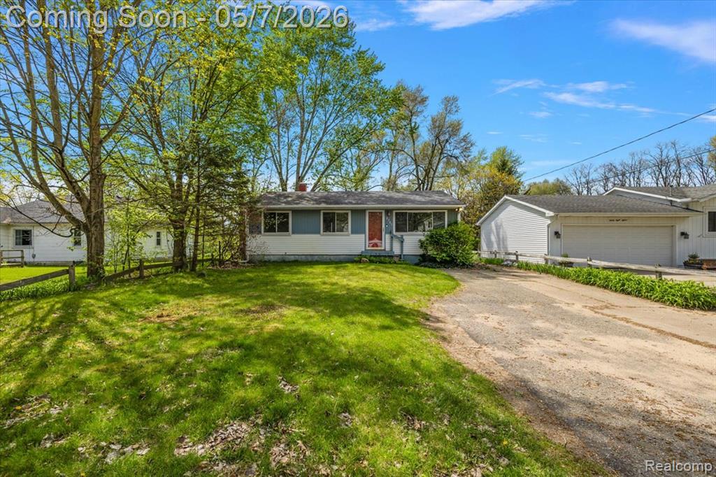 2795 Woodbury Street, Walled Lake, MI 48390 — Photo 38