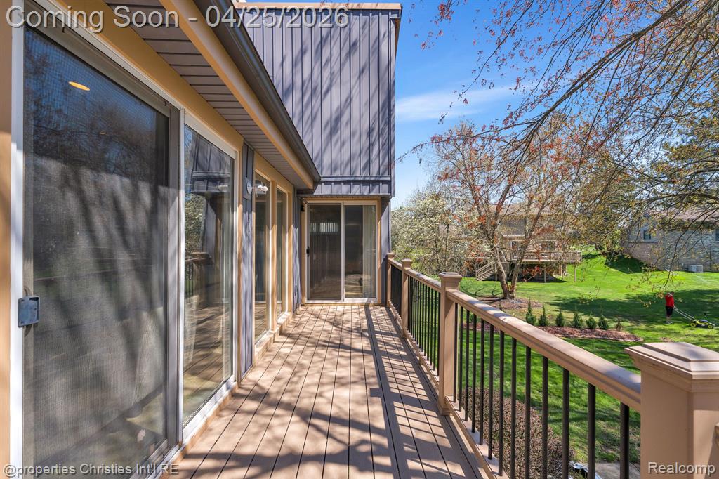 7573 Ashburton Court, West Bloomfield, MI — Photo 46