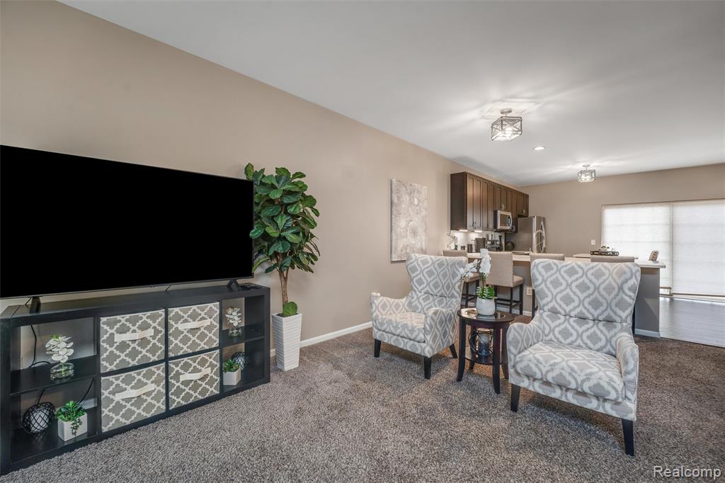 53118 Celtic Drive, Utica, MI 48315 — Photo 11