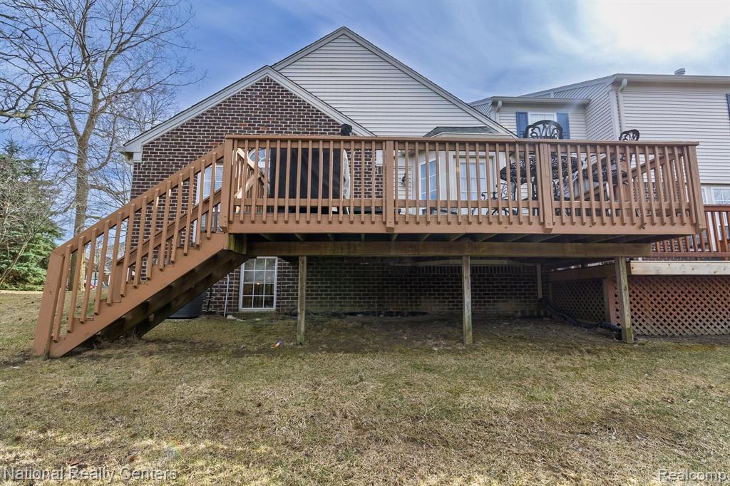 4024 RAVENSFIELD Drive, Canton, MI 48188 — Photo 23