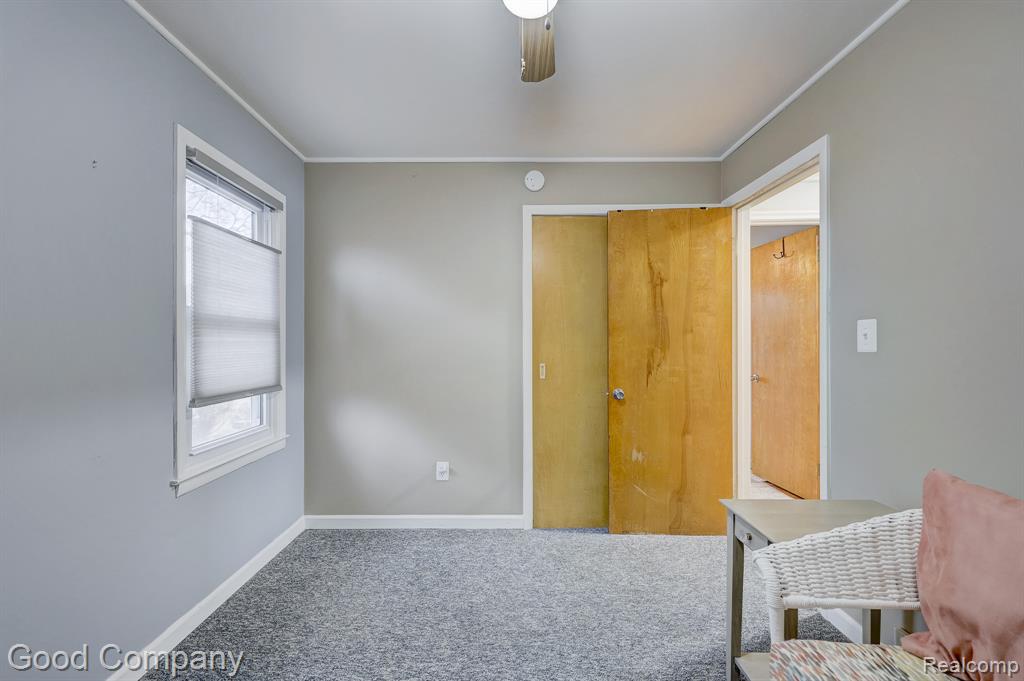 29329 Tawas Street, Madison Heights, MI 48071 — Photo 25