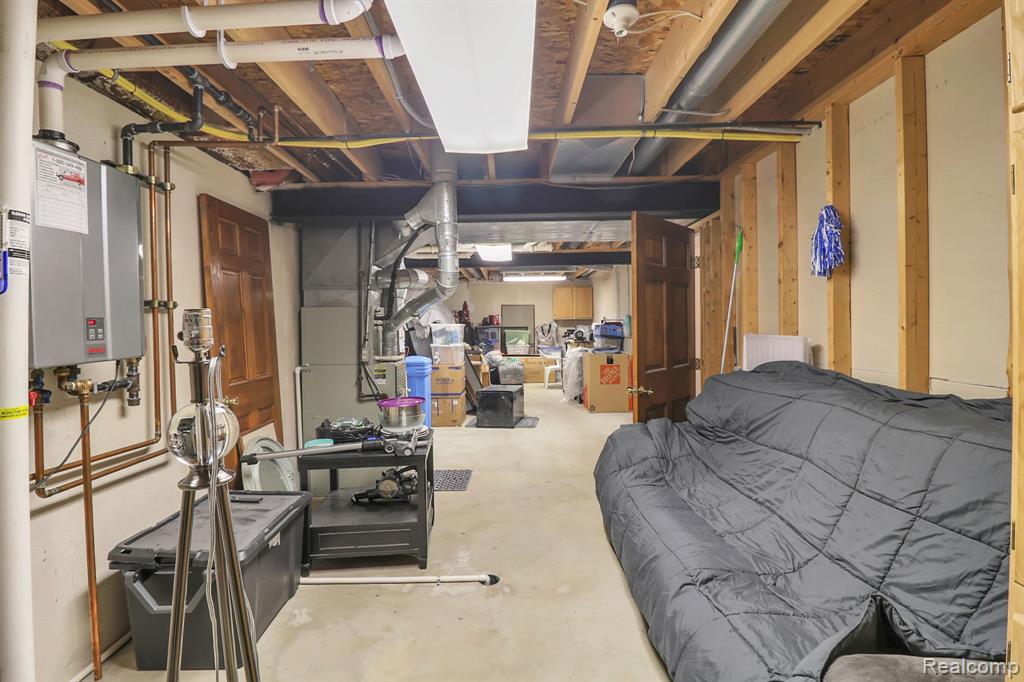 860 Woodridge Hills Drive, 95, Brighton, MI 48116 — Photo 29