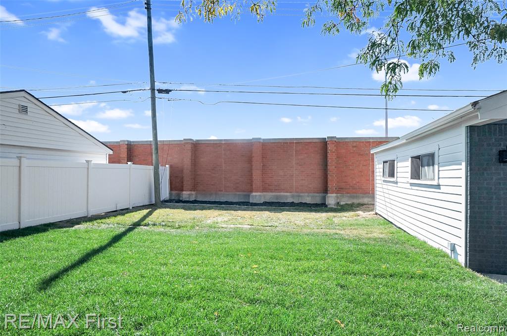 4480 Stratford Drive, Warren, MI 48092 — Photo 22