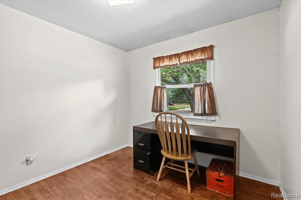 6460 Hogan Road, Fenton, MI 48430 — Photo 12