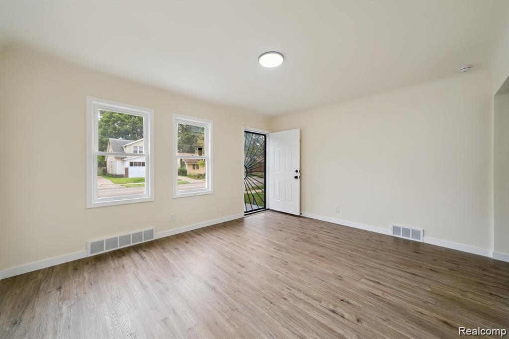 15876 Burt Road, Detroit, MI 48223 — Photo 21