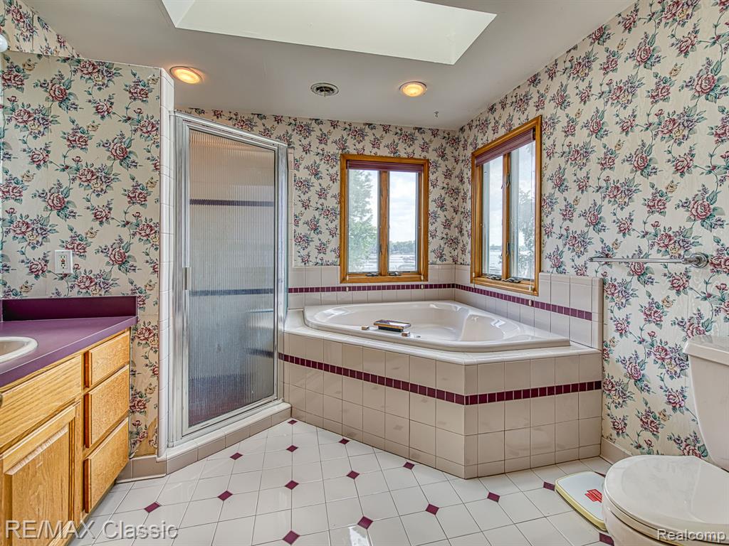 11540 E E Shore Drive, Whitmore Lake, MI 48189 — Photo 14