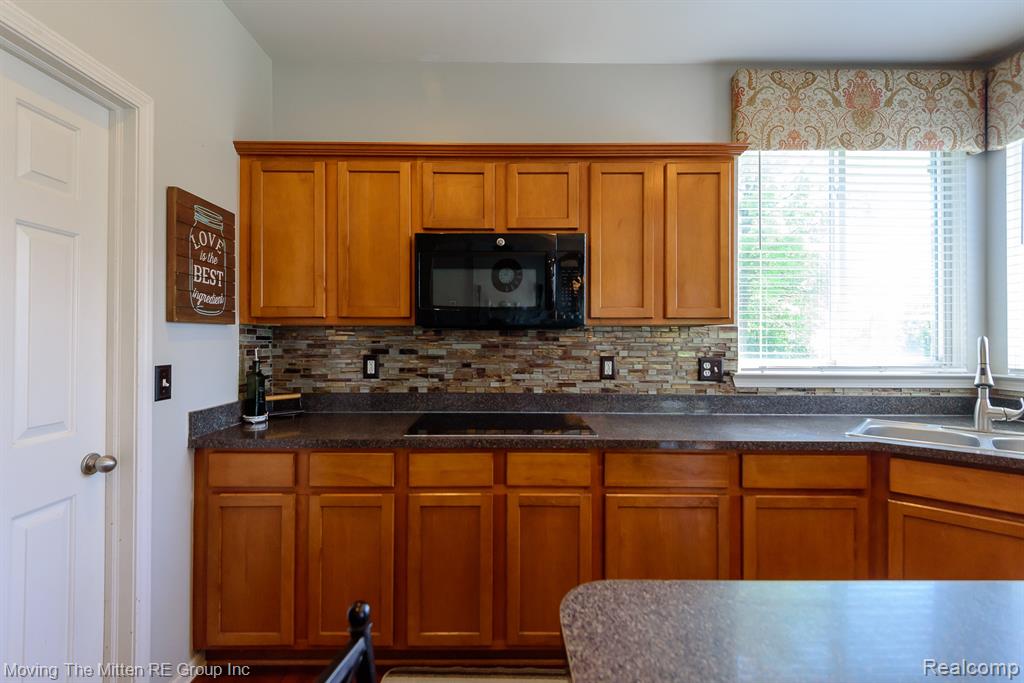 43825 S Timberview Drive, Belleville, MI 48111 — Photo 12
