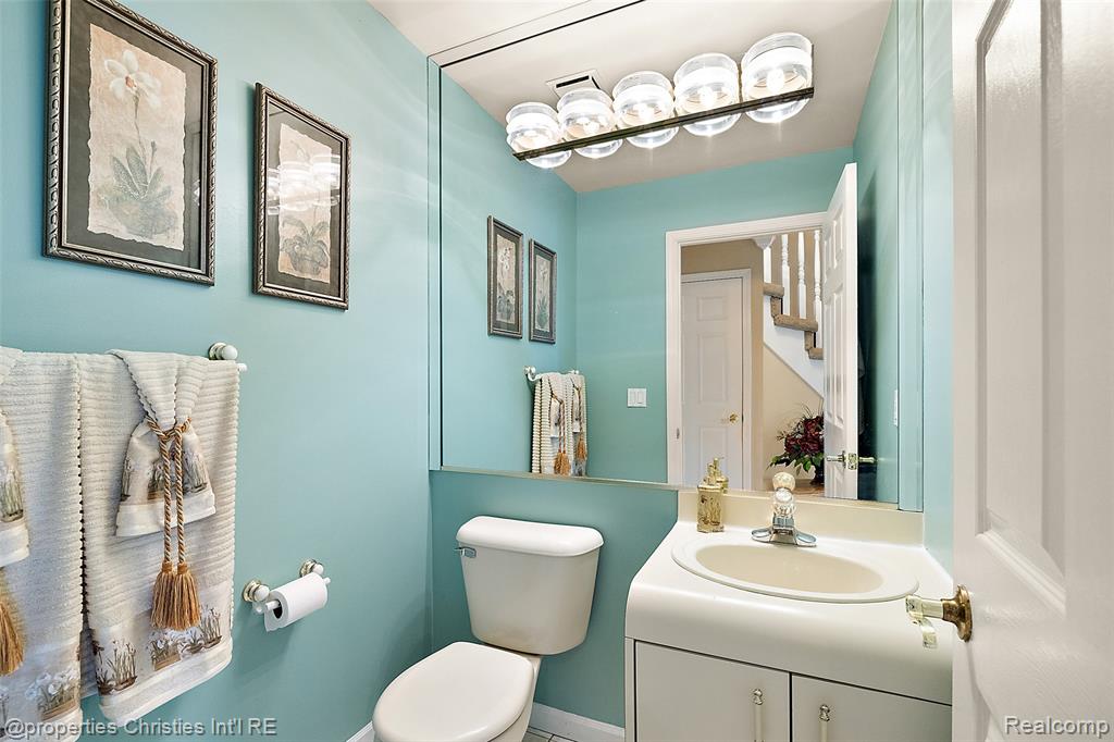 43159 La Bouquet Court, Sterling Heights, MI 48314 — Photo 37