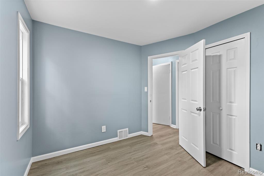 8310 Whitcomb Street, Detroit, MI 48228 — Photo 19