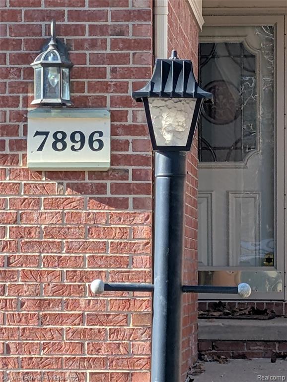 7896 Rivergate Drive, 19, Westland, MI — Photo 2