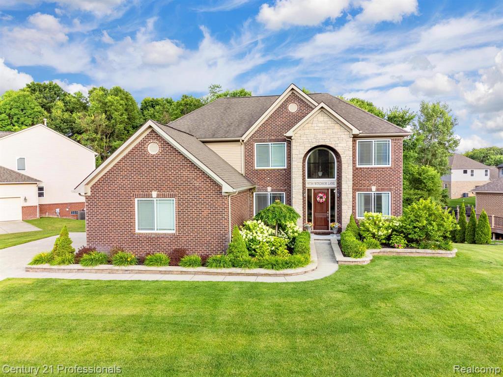9754 Windsor Lane, Clarkston, MI 48348 — Photo 71
