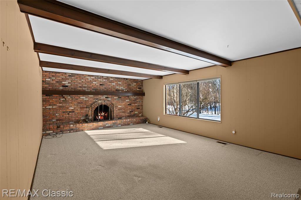 6313 Kiev Street, West Bloomfield, MI 48324 — Photo 21