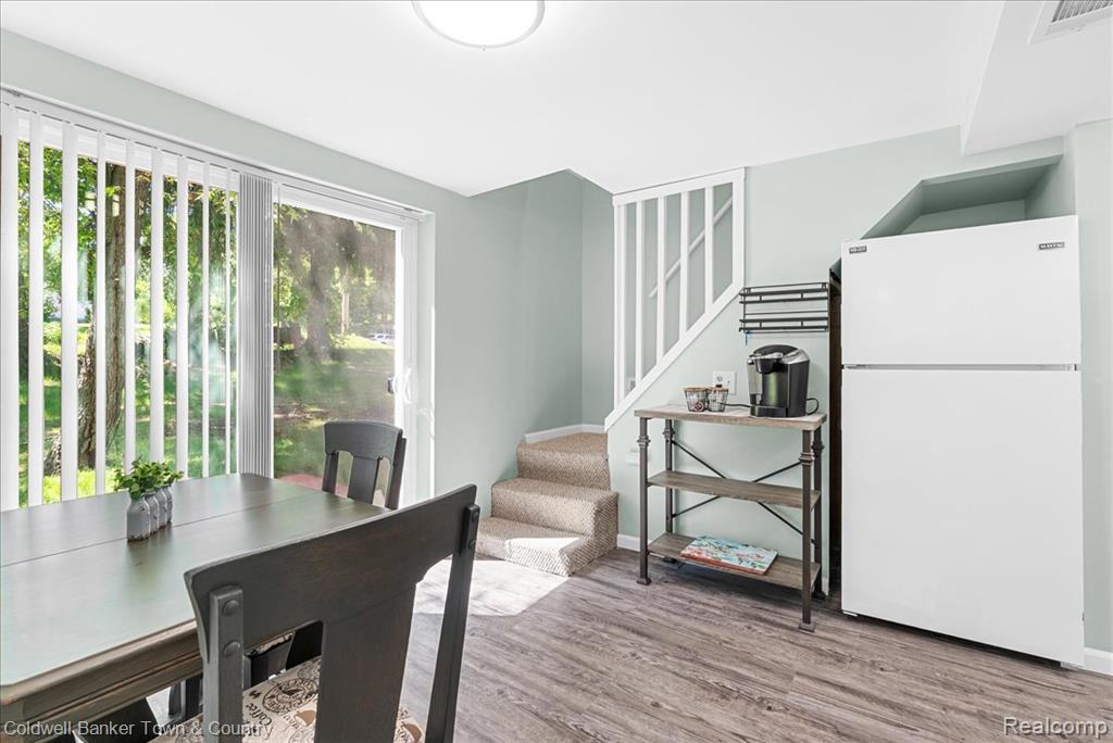 833 Hein Avenue, Lansing, MI 48911 — Photo 11