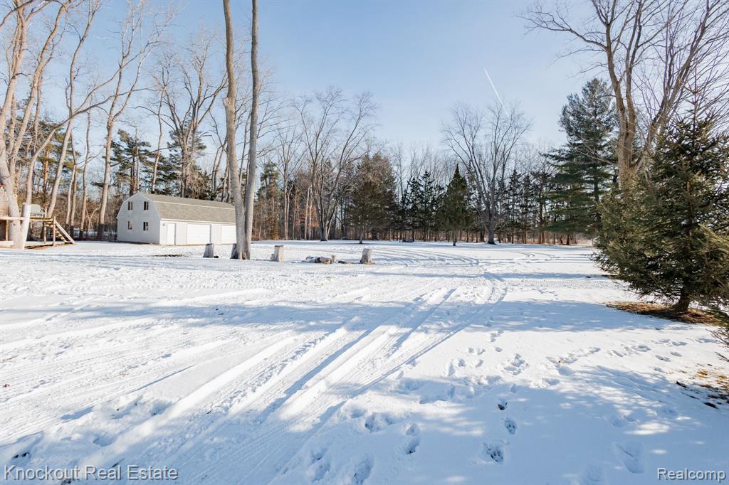 13475 DIXIE Highway, Birch Run, MI 48415 — Photo 24