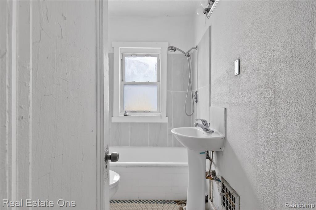 13910 Kentucky Street, Detroit, MI 48238 — Photo 21