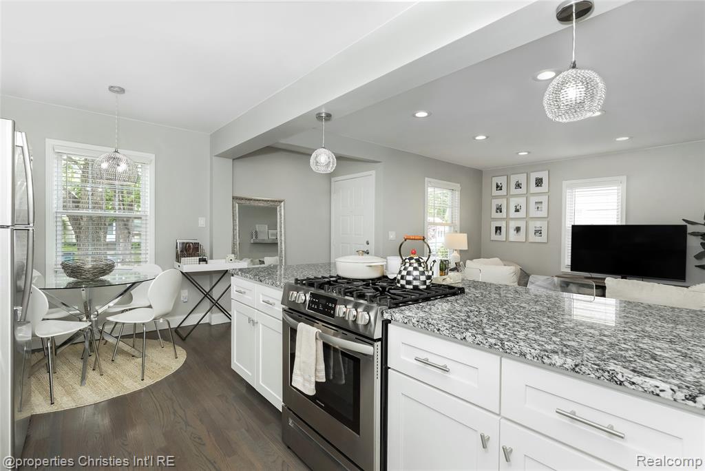 508 Marlin Avenue, Royal Oak, MI 48067 — Photo 11