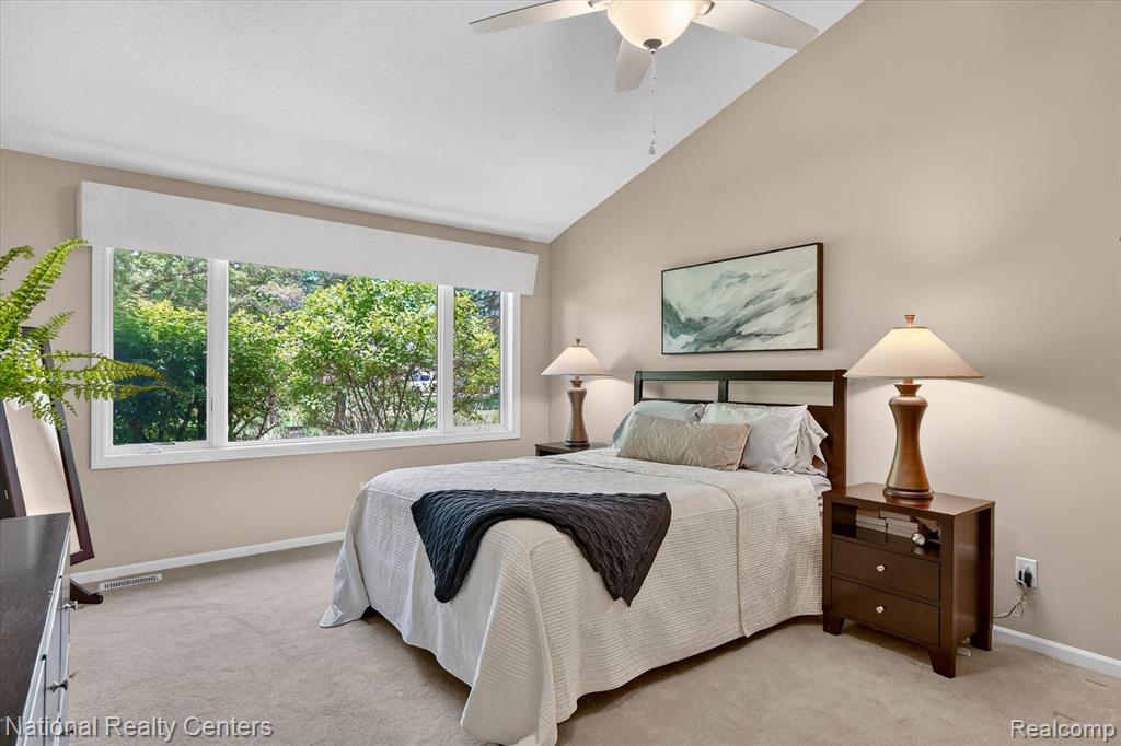 9326 Park Lane, Commerce Twp, MI 48382 — Photo 10