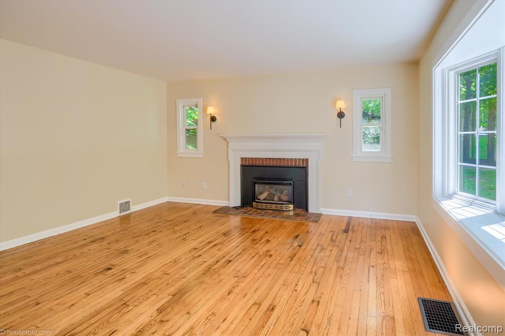 580 N Almont Avenue, Imlay City, MI 48444 — Photo 10