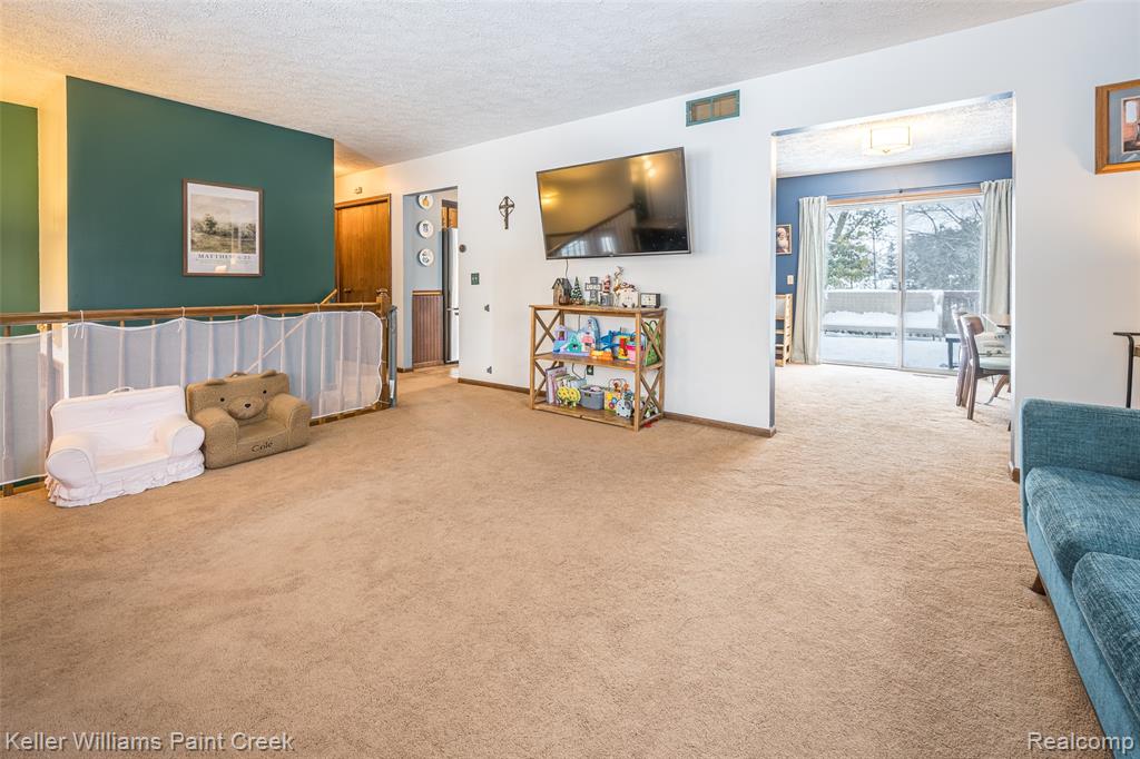 318 Smalley Drive, Mount Pleasant, MI 48858 — Photo 7