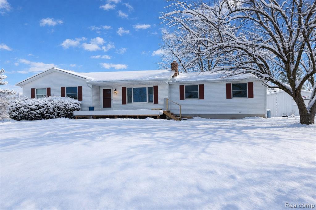 2452 W Willard Road, Clio, MI 48420 — Photo 2