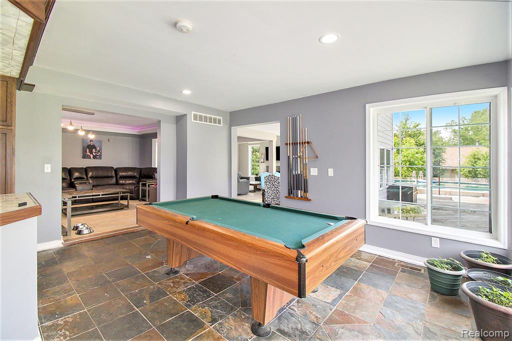 7471 Brewer Road, Flint, MI 48507 — Photo 18