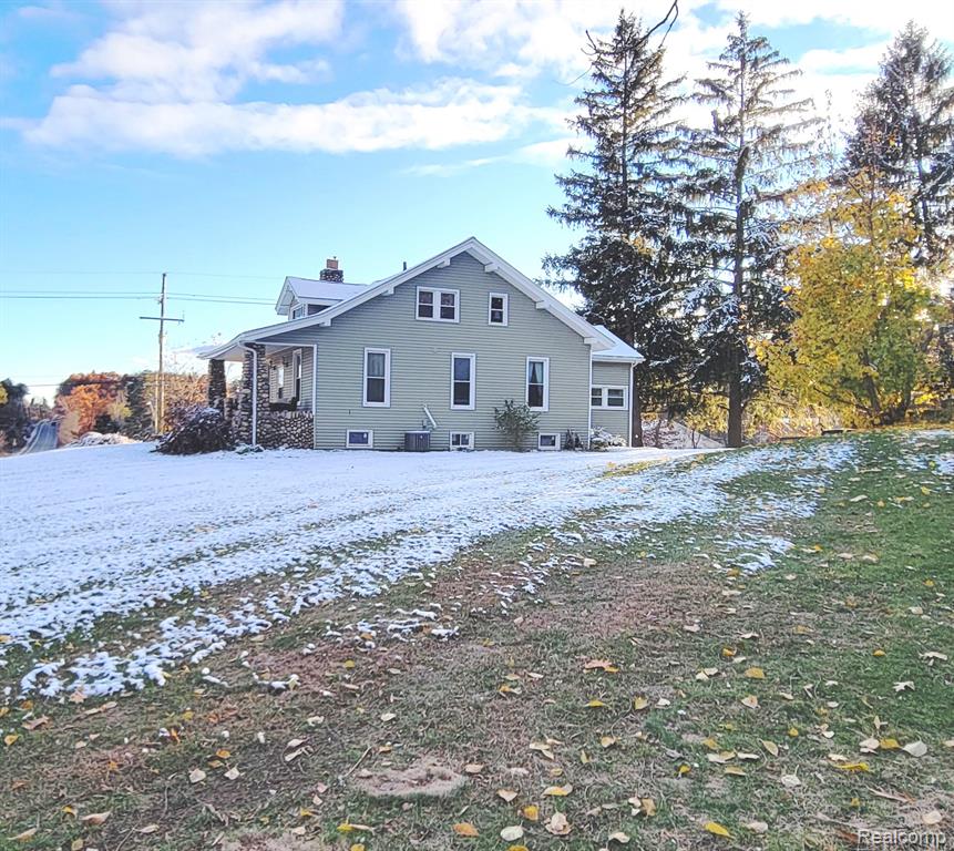 5025 N Hickory Ridge Road, Highland, MI — Photo 25